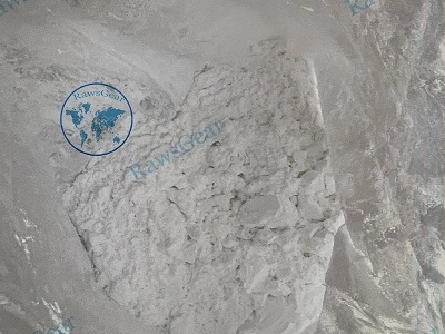 هناك ثلاثة تصنيفات رئيسية للستيرويدات والتصنيفات الشائعة